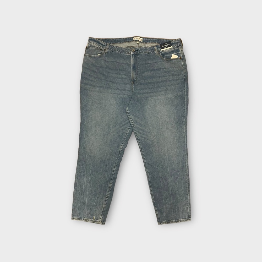 Abercrombie & Fitch Curve Love High Rise The Mom Medium Wash Jeans - Picture 2 of 5